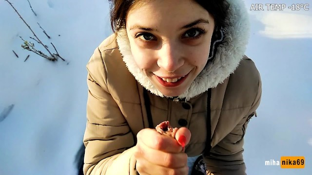 Extreme blowjob in the park. Air temperature -15°C - Full XXX Movies | ePornHIT.