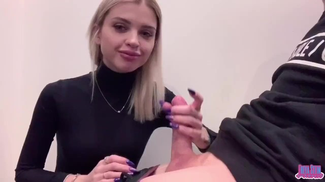 blonde gives a deepthroat blowjob - Full XXX Movies | ePornHIT.