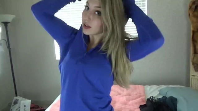 babe cam girl does yoga pants try-on haul - Full XXX Movies | ePornHIT.