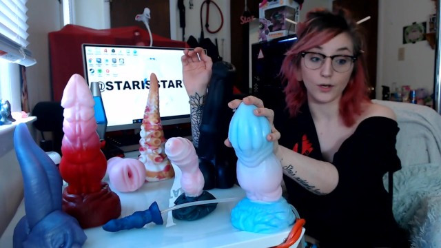 Fucking multiple Large Bad Dragon Toys - Full XXX Movies | ePornHIT.