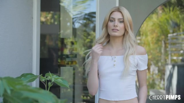 Skinny Natural Blonde Harlow Figueroa Rides Cowgirl on Elliot Gray Hardcore After He Eats Her Pussy - Full XXX Movies | ePornHIT.