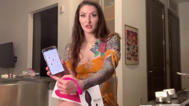 What's the Pink Thing, Lovense Bluetooth Toys for Couples & Cams - Full XXX Movies | ePornHIT.