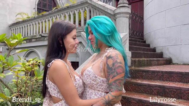 Brendi_sg and his Friend Lily Rosse, Warm up in Public and Play with their Vibrator - Full XXX Movies | ePornHIT.