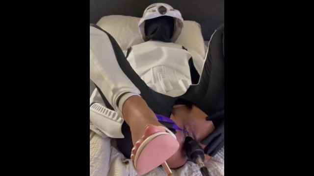 Black Girl Cosplays as a Stormtrooper while Masturbating - Full XXX Movies | ePornHIT.