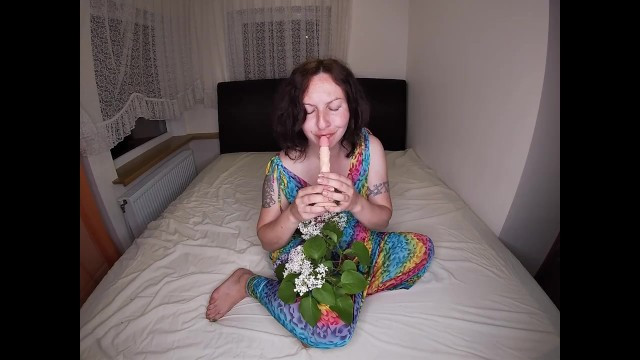 My Follower sent me a Masturbouquet to Watch me Cum on Flowers - Full XXX Movies | ePornHIT.