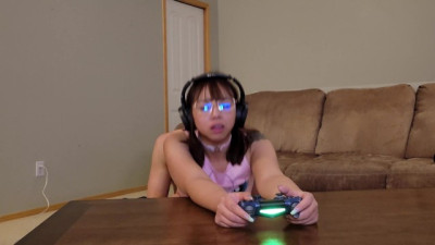 Nerdy Teen Girl can't keep off of his Dick while Playing GTA (+18)