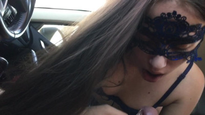 Hot Girl Loves to Suck Dick in the Car