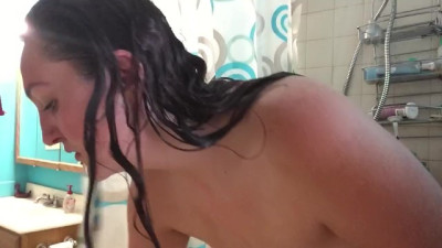 Step-Brother Spies in Shower Prt2